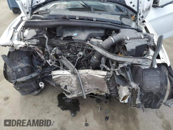 2013 BMW X1 28i with VIN WBAVM1C54DVW42668, listed as a Copart auction lot 47722045 with 71,450 mi miles and Salvage Title. Bid and sale history available at carsss.com. Image 12.