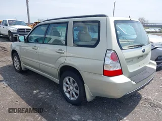 2007 Subaru Forester X w/Premium Pkg with VIN JF1SG656X7H710030, listed as a IAAI auction lot 42027771 with 201,433 mi miles. Bid and sale history available at carsss.com. Image 3.