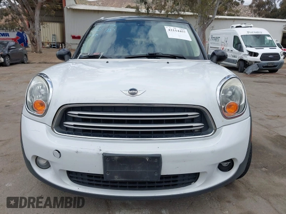 2015 MINI Countryman with VIN WMWZB3C57FWR46707, listed as a IAAI auction lot 42114457 with 137,356 mi miles and . Bid and sale history available at DreamBid. Image 12.