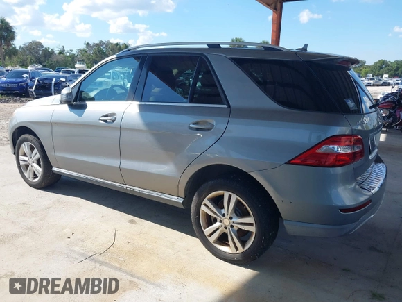 2014 Mercedes-Benz M 350 with VIN 4JGDA2EB6EA275759, listed as a IAAI auction lot 40403071 with 75,095 mi miles and . Bid and sale history available at DreamBid. Image 3.