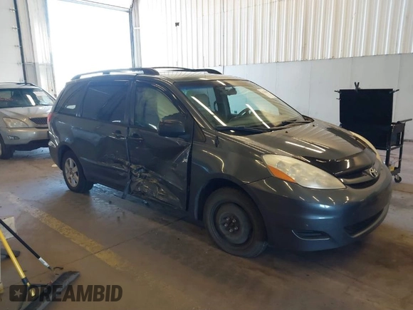 2006 Toyota Sienna CE with VIN 5TDZA23C46S433820, listed as a IAAI auction lot 41248882 with 256,856 mi miles. Bid and sale history available at carsss.com. Image 1.