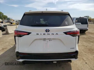 2022 Toyota Sienna XSE z VIN 5TDDSKFC4NS053796, wystawiony jako Copart lot #71183874 z przebiegiem 40 564 mil mil oraz Nie do naprawy • Non repairable. Historia ofert i sprzedaży dostępna na DreamBid. Obrazek 5.