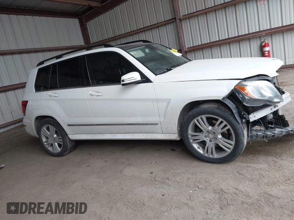 2014 Mercedes-Benz GLK 350 with VIN WDCGG8JBXEG330438, listed as a IAAI auction lot 41382071 with 172,279 mi miles and . Bid and sale history available at DreamBid. Image 14.
