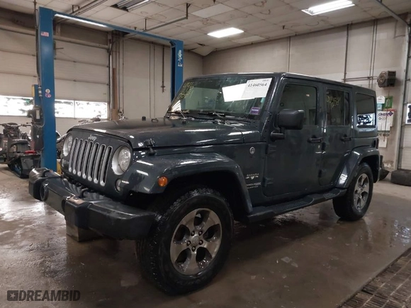 2018 Jeep Wrangler JK Unlimited Altitude with VIN 1C4BJWEG8JL809132, listed as a IAAI auction lot 41460564 with 114,363 mi miles. Bid and sale history available at carsss.com. Image 2.