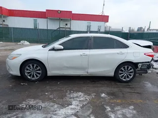 2016 Toyota Camry XSE with VIN 4T1BK1FK2GU570484, listed as a IAAI auction lot 41395359 with 122,852 mi miles. Bid and sale history available at carsss.com. Image 15.