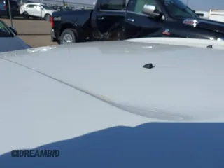 2015 Ford F-250 XLT с VIN 1FT7X2B62FEC35521, выставлен на аукционе IAAI как лот 42062782 с пробегом Не указан миль и . История ставок и продаж доступна на DreamBid. Изображение 16.