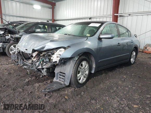 2011 Nissan Altima 2.5 S with VIN 1N4AL2AP9BN479047, listed as a IAAI auction lot 40429411 with 195,352 mi miles. Bid and sale history available at carsss.com. Image 18.
