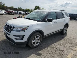 2017 Ford Explorer XLT z VIN 1FM5K8D80HGC75574, wystawiony jako Copart lot #53838615 z przebiegiem 100 922 mil mil oraz Szkoda całkowita • Salvage title. Historia ofert i sprzedaży dostępna na DreamBid. Obrazek 1.
