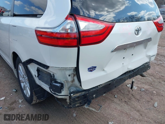 2016 Toyota Sienna XLE with VIN 5TDYK3DC5GS700459, listed as a IAAI auction lot 41905607 with Not provided miles and . Bid and sale history available at DreamBid. Image 17.