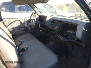 1986 GMC Sonoma with VIN 1GTBS14EXG2502284, listed as a IAAI auction lot 41273610 with 154,805 mi miles and . Bid and sale history available at DreamBid. Image 5.