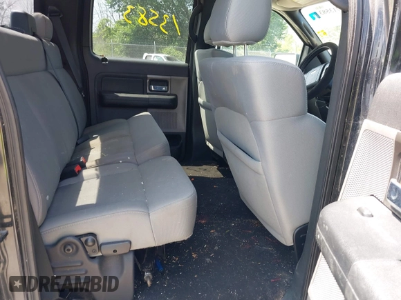 2007 Ford F-150 XLT z VIN 1FTPW14V07KC31620, wystawiony jako IAAI lot #42713583 z przebiegiem 149 129 mil mil oraz . Historia ofert i sprzedaży dostępna na DreamBid. Obrazek 8.
