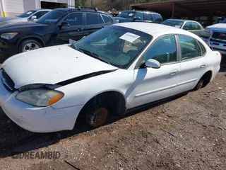 2002 Ford Taurus SES Standard with VIN 1FAFP55S82A121696, listed as a IAAI auction lot 41495902 with 275,166 mi miles. Bid and sale history available at carsss.com. Image 2.