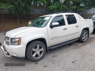 2012 Chevrolet Avalanche LTZ with VIN 3GNTKGE76CG218103, listed as a IAAI auction lot 42514029 with 167,593 mi miles and . Bid and sale history available at DreamBid. Image 17.