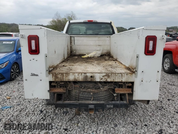 2019 Ford F-250 XL with VIN 1FDBF2B61KEF04613, listed as a Copart auction lot 53239515 with Not provided miles and Salvage title. Bid and sale history available at DreamBid. Image 6.