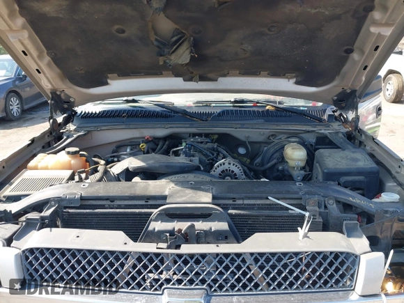 2005 Chevrolet Silverado 1500 LS with VIN 1GCEC19Z35Z182266, listed as a IAAI auction lot 41984822 with 248,879 mi miles and . Bid and sale history available at DreamBid. Image 10.