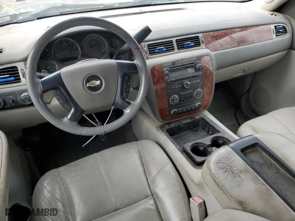 2007 Chevrolet Silverado 1500 LTZ with VIN 2GCEK13M471530197, listed as a Copart auction lot 72961043 with 210,164 mi miles and Salvage Title. Bid and sale history available at carsss.com. Image 8.