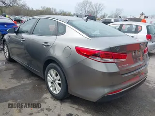 2016 Kia Optima LX с VIN 5XXGT4L32GG015238, выставлен на аукционе IAAI как лот 41921991 с пробегом 138 816 миль миль и . История ставок и продаж доступна на DreamBid. Изображение 3.