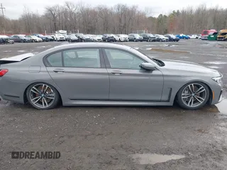 2020 BMW 7 Series 750i xDrive with VIN WBA7U2C04LGM27104, listed as a IAAI auction lot 41757796 with 10,174 mi miles and . Bid and sale history available at carsss.com. Image 13.