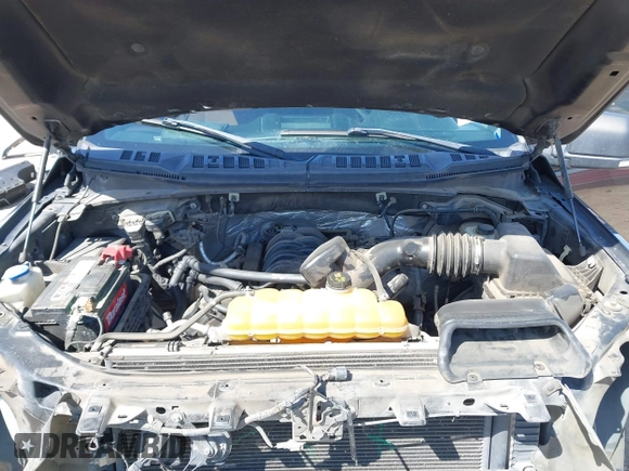 2015 Ford F-150 XLT with VIN 1FTEW1EF4FKE72884, listed as a IAAI auction lot 41833903 with 196,597 mi miles. Bid and sale history available at carsss.com. Image 10.