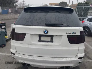 2010 BMW X5 M with VIN 5YMGY0C52ALK25509, listed as a IAAI auction lot 41227049 with 1 mi miles. Bid and sale history available at carsss.com. Image 16.