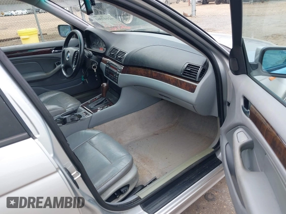 2004 BMW 3 Series 325i z VIN WBAEV33484KR31277, wystawiony jako IAAI lot #42147361 z przebiegiem 223 145 mil mil oraz . Historia ofert i sprzedaży dostępna na DreamBid. Obrazek 5.