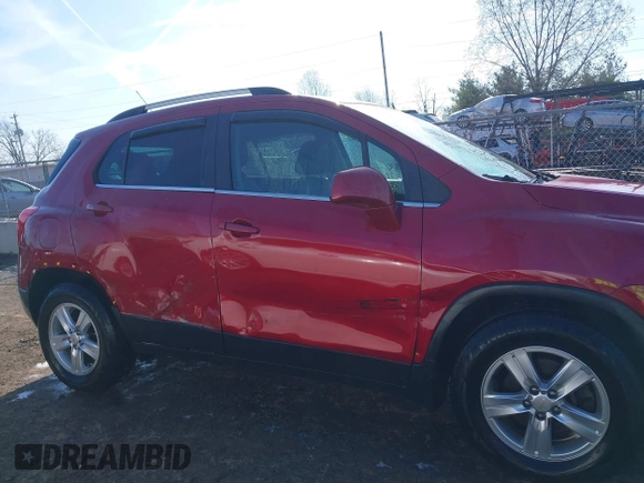 2015 Chevrolet Trax LT with VIN KL7CJLSB4FB110554, listed as a IAAI auction lot 42000016 with 125,959 mi miles. Bid and sale history available at carsss.com. Image 13.