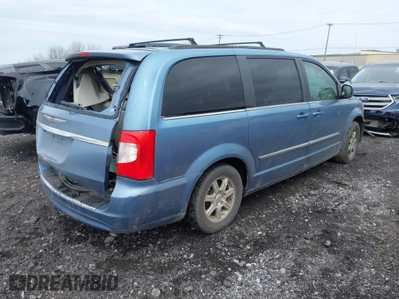 2011 Chrysler Town & Country Touring with VIN 2A4RR5DG4BR768469, listed as a IAAI auction lot 41951030 with 128,226 mi miles. Bid and sale history available at carsss.com. Image 4.