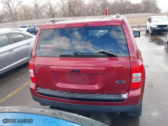 2015 Jeep Patriot Altitude Edition with VIN 1C4NJPBA1FD342995, listed as a IAAI auction lot 41796470 with 130,303 mi miles. Bid and sale history available at carsss.com. Image 16.