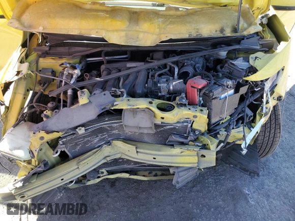 2015 Honda Fit LX z VIN 3HGGK5H58FM744653, wystawiony jako Copart lot #47310345 z przebiegiem 72 840 mil mil oraz Szkoda całkowita • Salvage title. Historia ofert i sprzedaży dostępna na DreamBid. Obrazek 13.