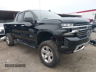 2020 Chevrolet Silverado 1500 LT with VIN 1GCRYDED5LZ157221, listed as a IAAI auction lot 41181537 with 84,912 mi miles. Bid and sale history available at carsss.com. Image 1.