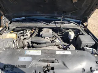 2000 Chevrolet Suburban LT with VIN 3GNEC16TXYG166447, listed as a Copart auction lot 43292602 with 258,929 mi miles and Salvage Title. Bid and sale history available at carsss.com. Image 7.