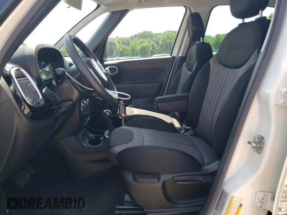 2015 FIAT 500L Urbana Trekking with VIN ZFBCFADH3FZ036290, listed as a Copart auction lot 69063734 with 19,312 mi miles and Non Repairable. Bid and sale history available at carsss.com. Image 7.