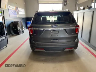 2019 Ford Explorer XLT z VIN 1FM5K8D85KGB20171, wystawiony jako IAAI lot #42734889 z przebiegiem 83 569 mil mil oraz . Historia ofert i sprzedaży dostępna na DreamBid. Obrazek 23.