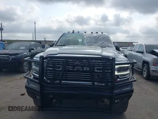 2022 Ram 2500 Laramie with VIN 3C6UR5FL3NG310109, listed as a IAAI auction lot 42169544 with 88,817 mi miles. Bid and sale history available at carsss.com. Image 12.