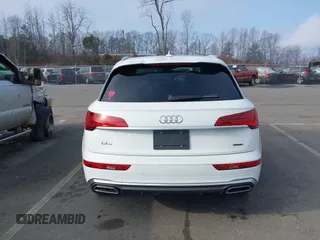 2024 Audi Q5 S line Premium z VIN WA1GAAFY0R2070950, wystawiony jako IAAI lot #41118186 z przebiegiem 3248 mil mil oraz . Historia ofert i sprzedaży dostępna na DreamBid. Obrazek 16.