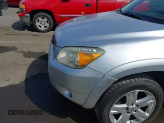 2006 Toyota RAV4 Sport with VIN JTMZK32VX65000076, listed as a IAAI auction lot 41904226 with 216,262 mi miles. Bid and sale history available at carsss.com. Image 6.