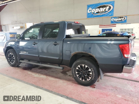 2013 Nissan Titan S with VIN 1N6AA0EJXDN313226, listed as a Copart auction lot 72724054 with 162,464 mi miles and Clean Title. Bid and sale history available at carsss.com. Image 2.