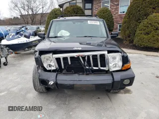 2010 Jeep Commander Limited with VIN 1J4RG5GT1AC113403, listed as a Copart auction lot 85916484 with 69,515 mi miles and Clean title. Bid and sale history available at DreamBid. Image 5.
