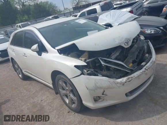 2015 Toyota Venza XLE with VIN 4T3BK3BB4FU116213, listed as a IAAI auction lot 42008444 with 113,912 mi miles. Bid and sale history available at carsss.com. Image 1.