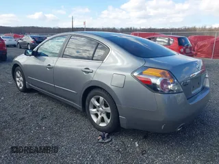 2009 Nissan Altima 2.5 S with VIN 1N4AL21E69N412530, listed as a IAAI auction lot 41887766 with 240,523 mi miles. Bid and sale history available at carsss.com. Image 3.