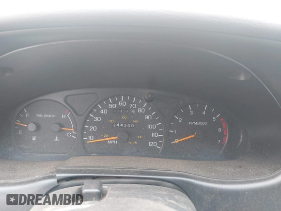 1997 Ford Thunderbird LX z VIN 1FALP62W6VH142784, wystawiony jako IAAI lot #41792883 z przebiegiem 244 300 mil mil oraz . Historia ofert i sprzedaży dostępna na DreamBid. Obrazek 7.