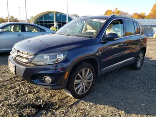 2013 Volkswagen Tiguan SE z VIN WVGBV7AX9DW536488, wystawiony jako Copart lot #77356014 z przebiegiem 163 654 mil mil oraz Szkoda całkowita • Salvage title. Historia ofert i sprzedaży dostępna na DreamBid. Obrazek 1.