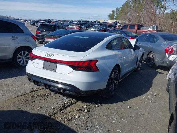 2022 Audi e-tron GT Prestige z VIN WAUEJBFWXN7009696, wystawiony jako IAAI lot #41536783 z przebiegiem Nie podano mil oraz . Historia ofert i sprzedaży dostępna na DreamBid. Obrazek 4.