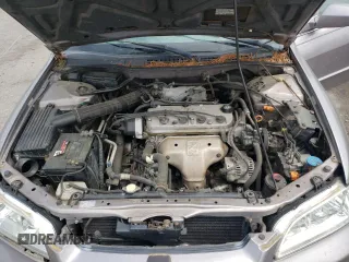 2000 Honda Accord EX z VIN 1HGCG5656YA060963, wystawiony jako Copart lot #54715235 z przebiegiem 266 918 mil mil oraz Szkoda całkowita • Salvage title. Historia ofert i sprzedaży dostępna na DreamBid. Obrazek 11.