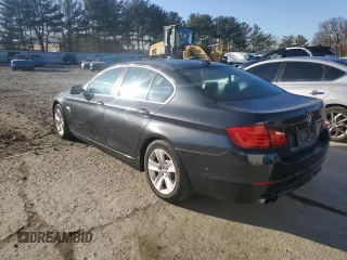 2012 BMW 5 Series 528i xDrive z VIN WBAXH5C56CDW08935, wystawiony jako Copart lot #48409735 z przebiegiem 169 985 mil mil oraz Czysty tytuł • Clean title. Historia ofert i sprzedaży dostępna na DreamBid. Obrazek 2.