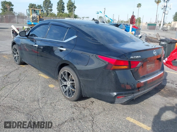 2020 Nissan Altima SV with VIN 1N4BL4DV1LC281229, listed as a IAAI auction lot 41801379 with 49,925 mi miles and . Bid and sale history available at DreamBid. Image 3.
