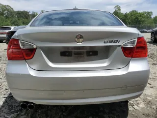 2006 BMW 3 Series 330i with VIN WBAVB33536PS06970, listed as a Copart auction lot 57817975 with 33,078 mi miles and Clean title. Bid and sale history available at DreamBid. Image 6.