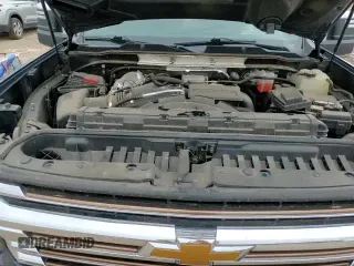 2020 Chevrolet Silverado 2500HD High Country z VIN 1GC4YREY6LF304688, wystawiony jako Copart lot #69883965 z przebiegiem 93 482 mil mil oraz Czysty tytuł • Clean title. Historia ofert i sprzedaży dostępna na DreamBid. Obrazek 12.