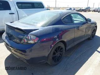 2008 Hyundai Tiburon GT z VIN KMHHN66F28U280572, wystawiony jako IAAI lot #41824507 z przebiegiem 189 851 mil mil oraz . Historia ofert i sprzedaży dostępna na DreamBid. Obrazek 4.