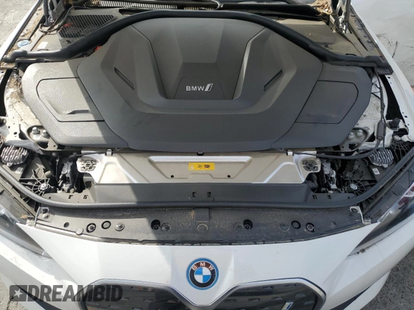 2024 BMW i4 eDrive35 z VIN WBY43AW05RFT14046, wystawiony jako Copart lot #54940645 z przebiegiem 6 456 mil mil oraz Szkoda całkowita • Salvage title. Historia ofert i sprzedaży dostępna na DreamBid. Obrazek 11.